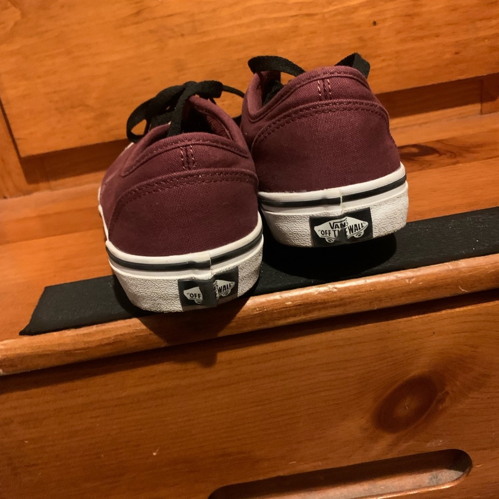 Vans - Picture 2 of 3